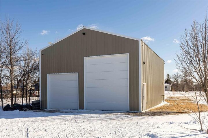 Property Photo:  78 Hildebrandt Drive  MB R5G 2M7 