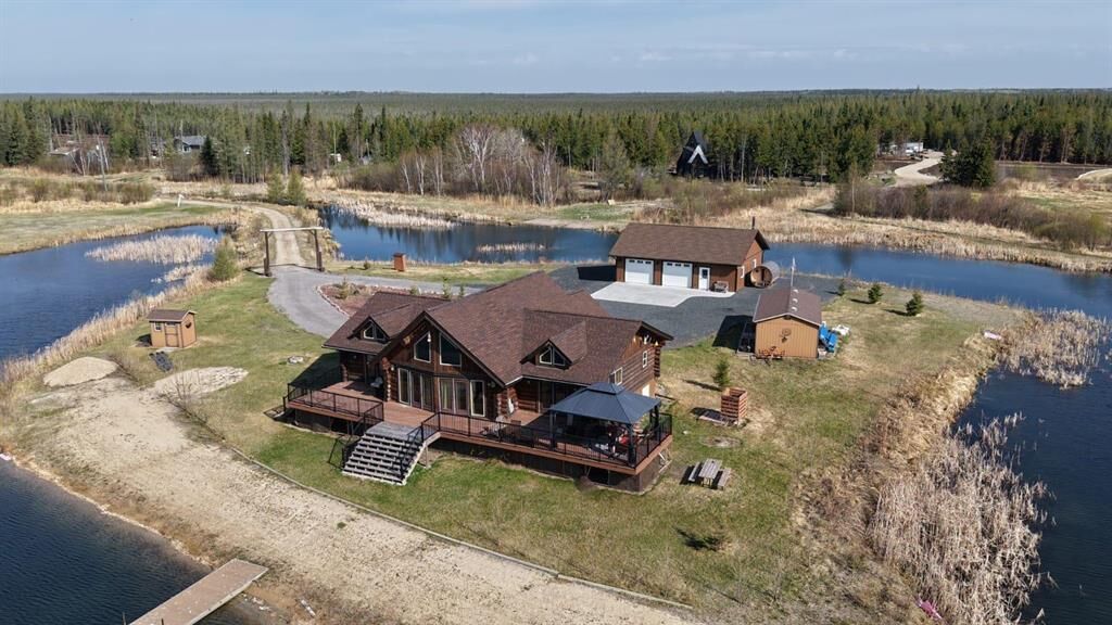 Property Photo:  20 Knight Avenue  MB R0E 0N0 