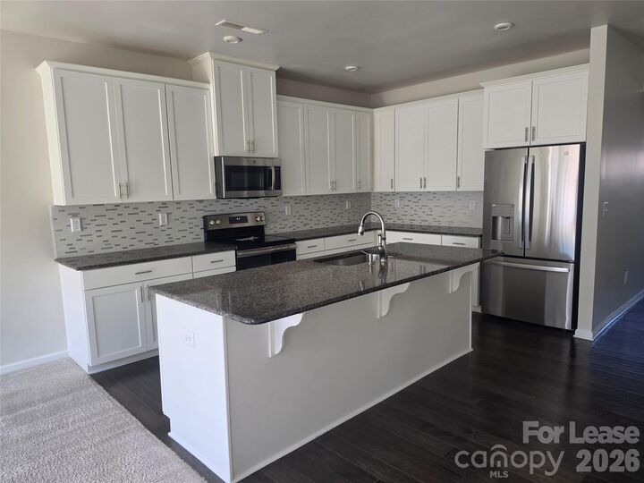 Property Photo: 318 Willow Wood Court NC 28104