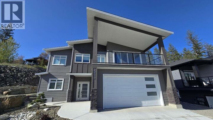 2852 Canyon Crest Drive — photo 1