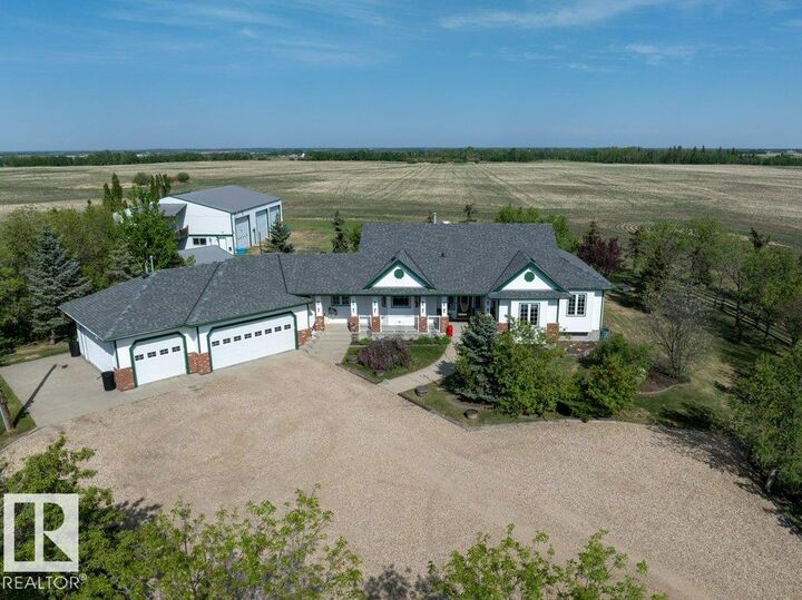 Property Photo:  49317 Rge Rd 245  AB T4X 2P8 