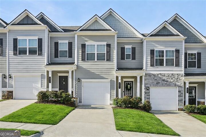 Property Photo: 511 Ryan Court GA 30107