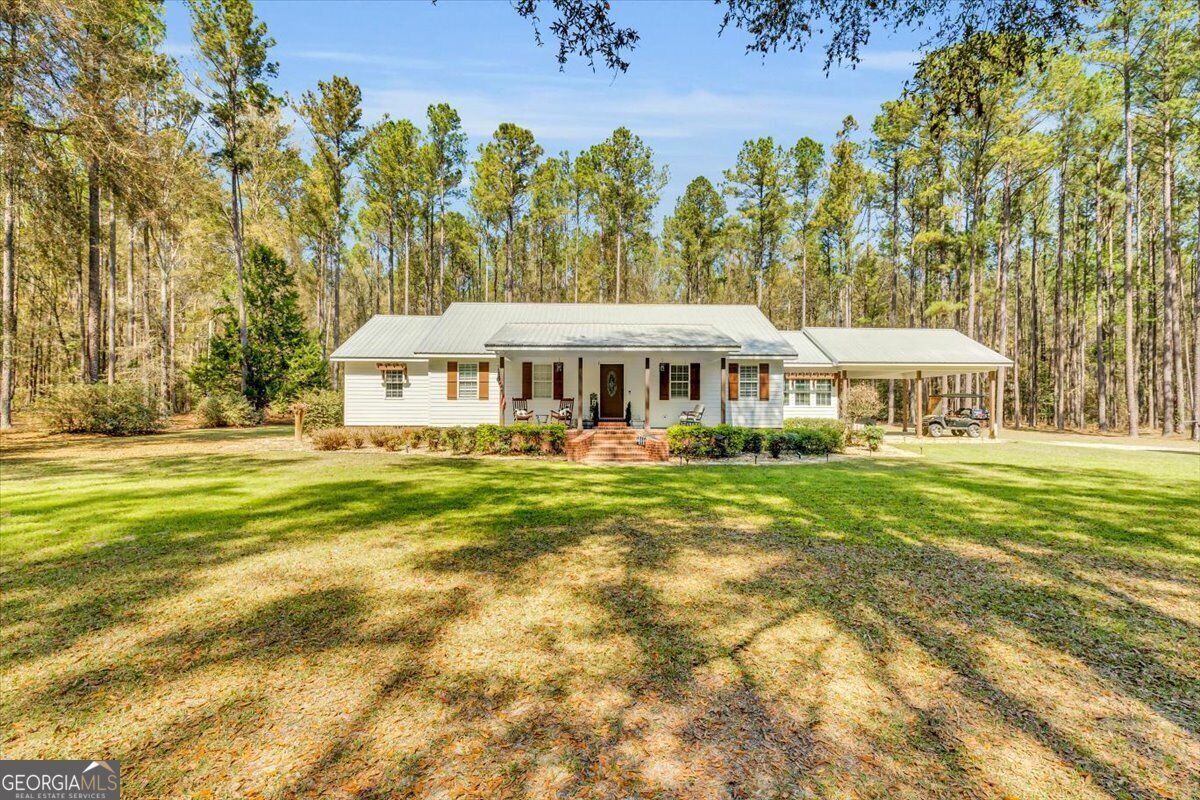 Property Photo:  5200 Old River Road S  GA 30415 
