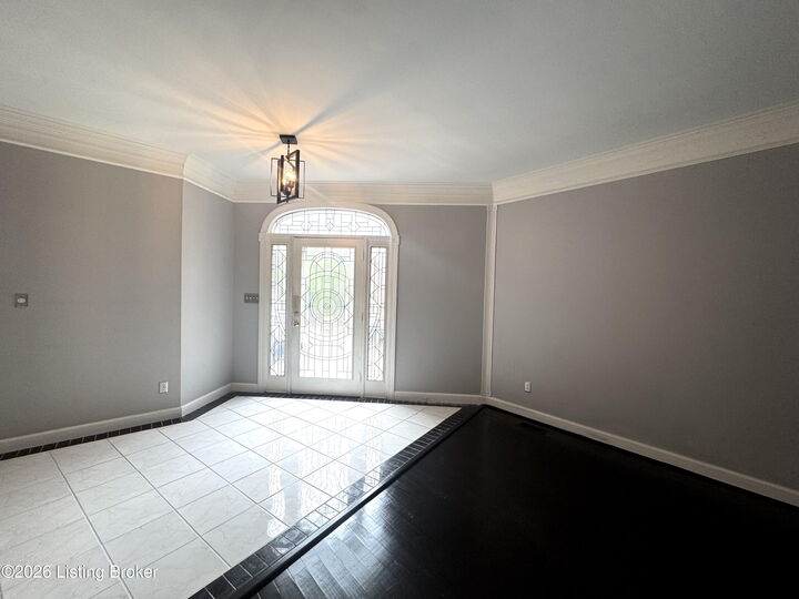 Property Photo:  8800 Wooded Trail Ct  KY 40220 