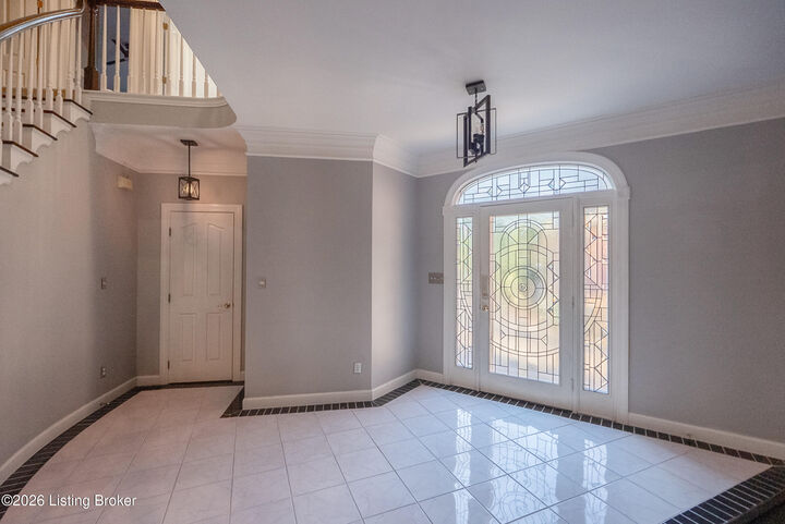 Property Photo:  8800 Wooded Trail Ct  KY 40220 