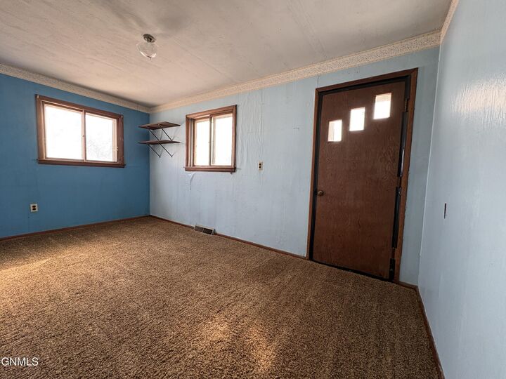 Property Photo:  310 Horseshoe Drive  ND 58441 