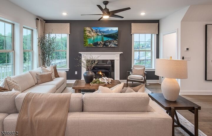 Property Photo:  55 Wadsworth Dr 6  NJ 07834 