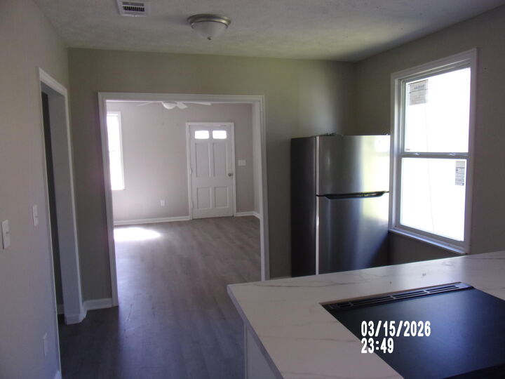 Property Photo:  119 King St  MS 39702 