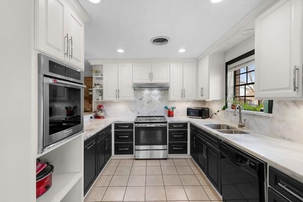 Property Photo:  215 Edward Lane  TX 77833 