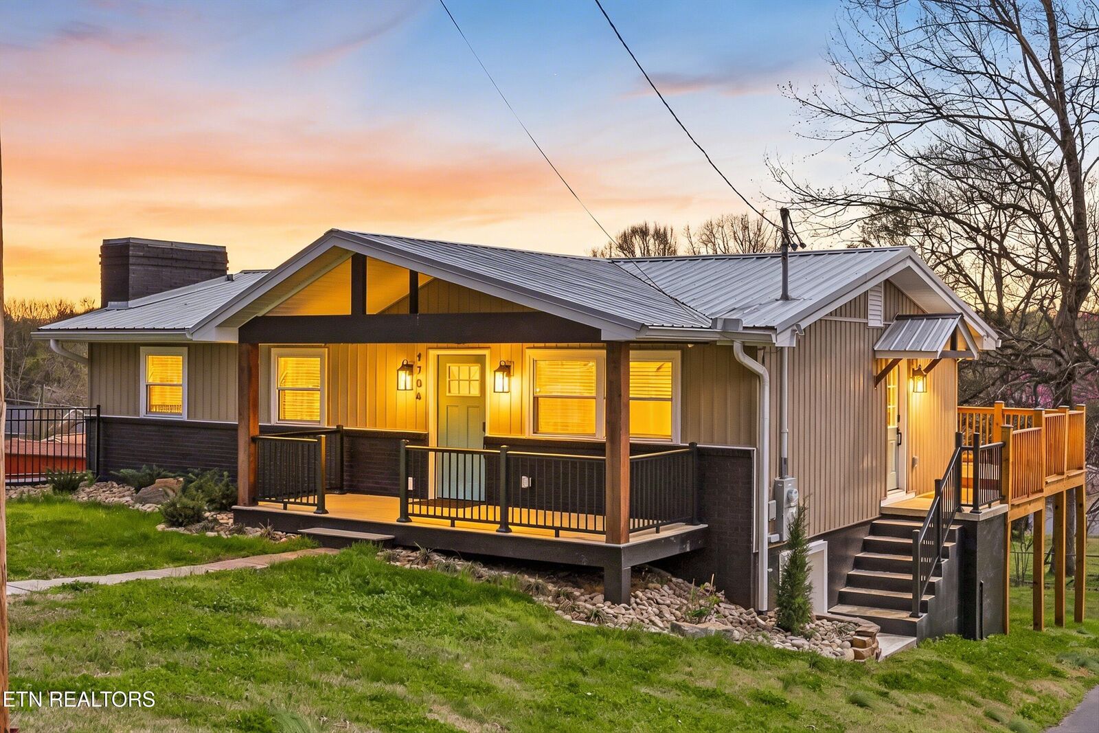 Property Photo:  1704 S Forest Drive  TN 37920 