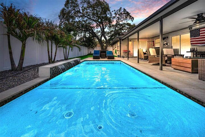 Property Photo:  1575 Sandalwood Drive  FL 34698 