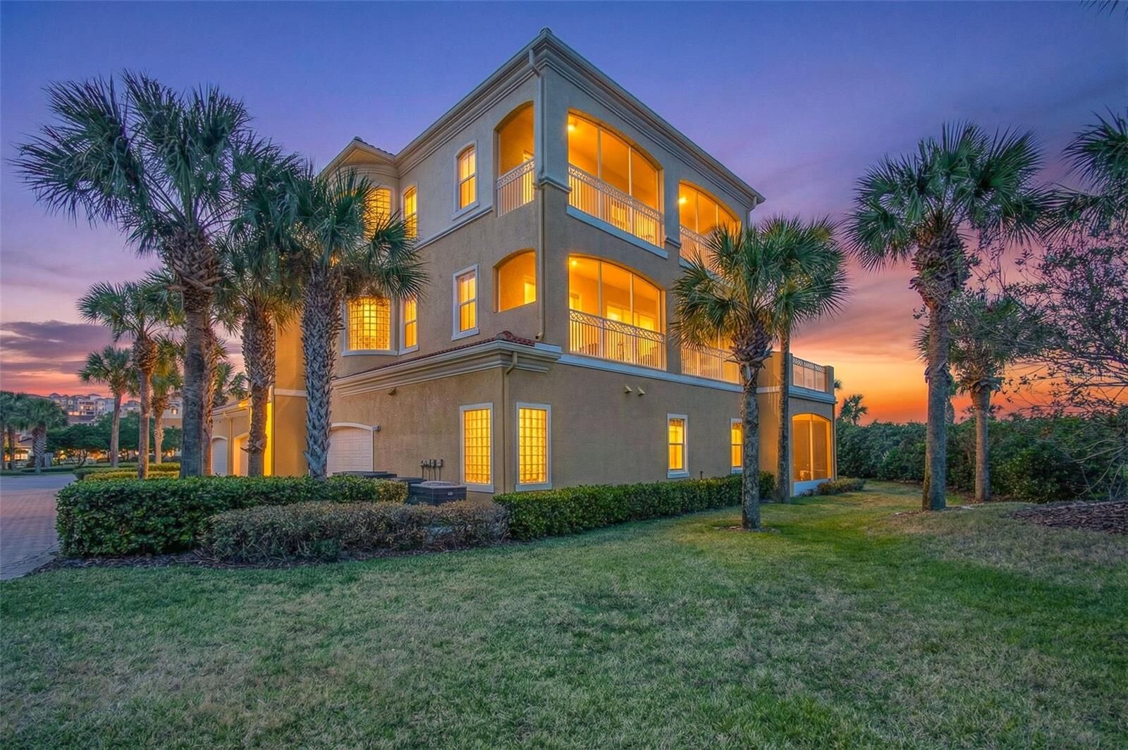 Property Photo:  160 Avenue De La Mer 1903  FL 32137 