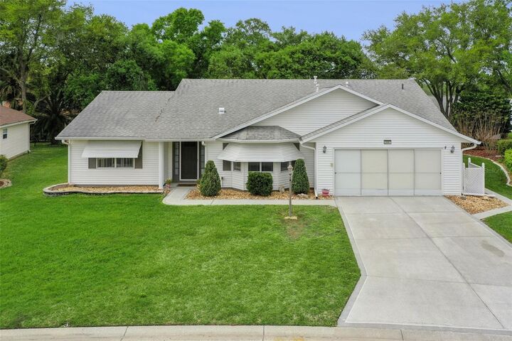 Property Photo:  26907 Forest Hills Street  FL 34748 