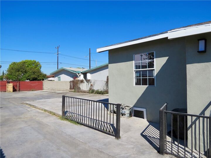 Property Photo:  1270 S Indiana  CA 90023 