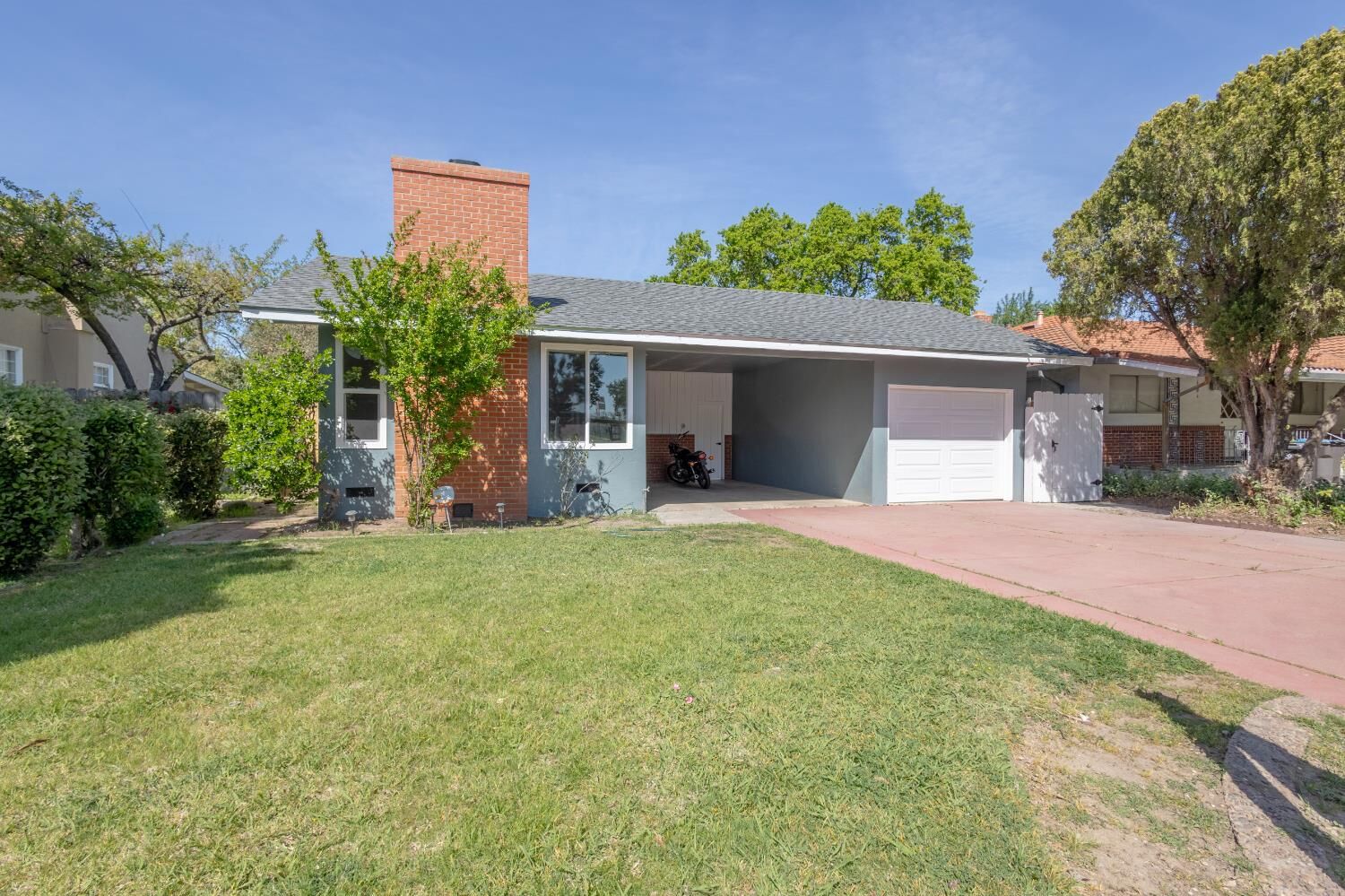 Property Photo:  39 W Fulton Street  CA 95204 