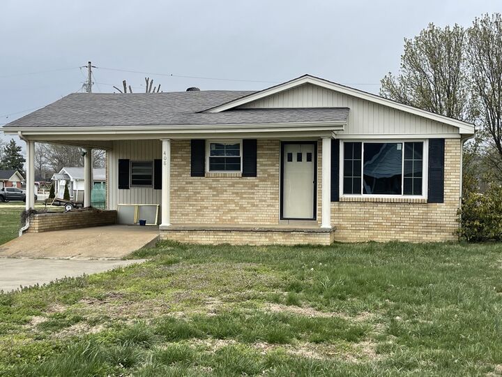 Property Photo:  408 Birch St  TN 37083 