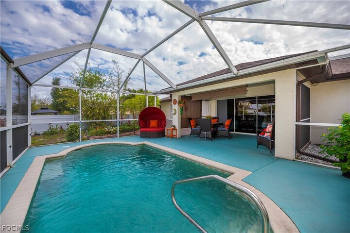 Property Photo:  2600 NW 3rd Avenue  FL 33993 