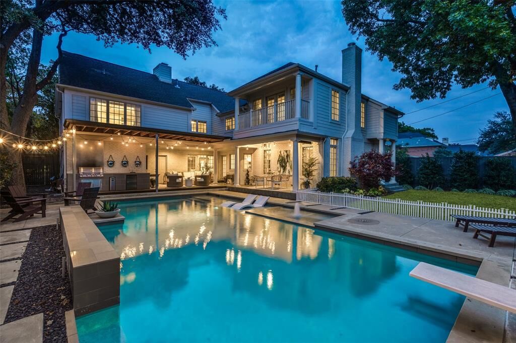 Property Photo:  7712 Southwestern Boulevard  TX 75225 