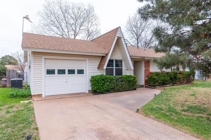 Property Photo: 2489 Marsalis Drive TX 79603