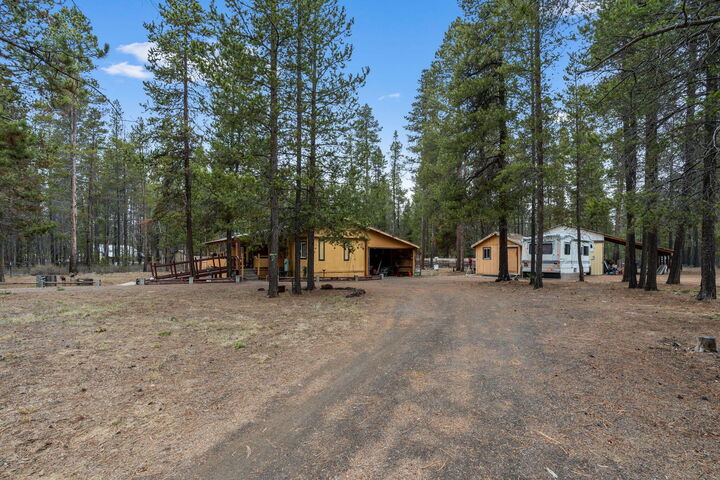 Property Photo:  17114 Faun Lane  OR 97739 
