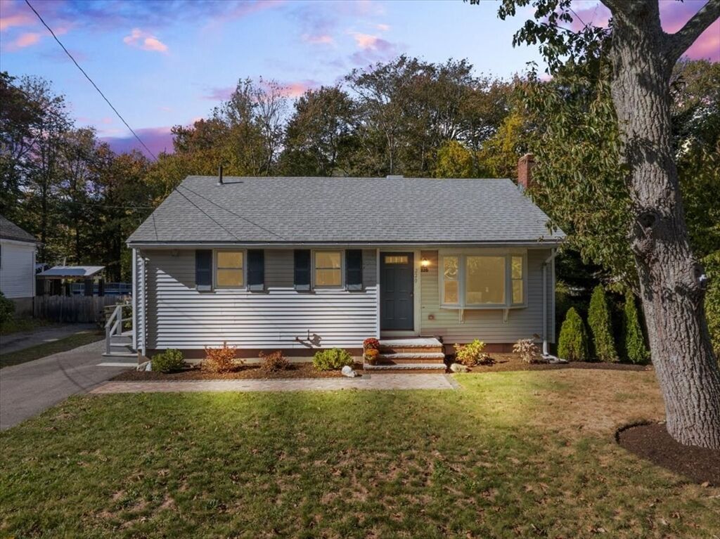 Property Photo: 220 Weymouth St MA 02343