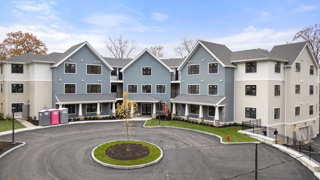 Property Photo:  16 Stearns 207  MA 02482 