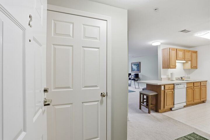 Property Photo:  10 Vista Ridge Drive 2  NH 03053 