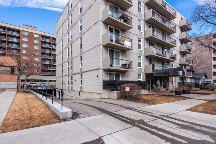 Property Photo:  1328 13 Avenue SW 303  AB T3C 0T3 