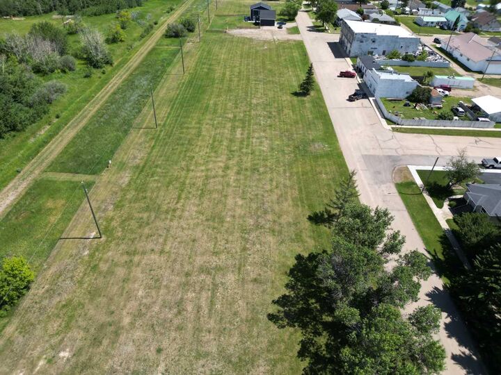 Property Photo: 5010 50 Avenue AB T0C 0N0