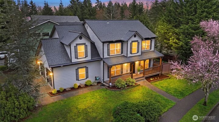 Property Photo:  803  124th Court NE  WA 98258 