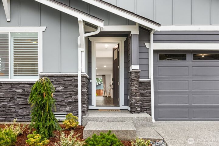 Property Photo:  1419 NW Swenson Court  WA 98370 