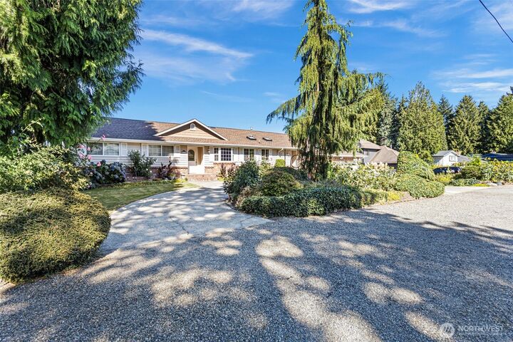 Property Photo:  18107  25th St Avenue Ct E  WA 98391 