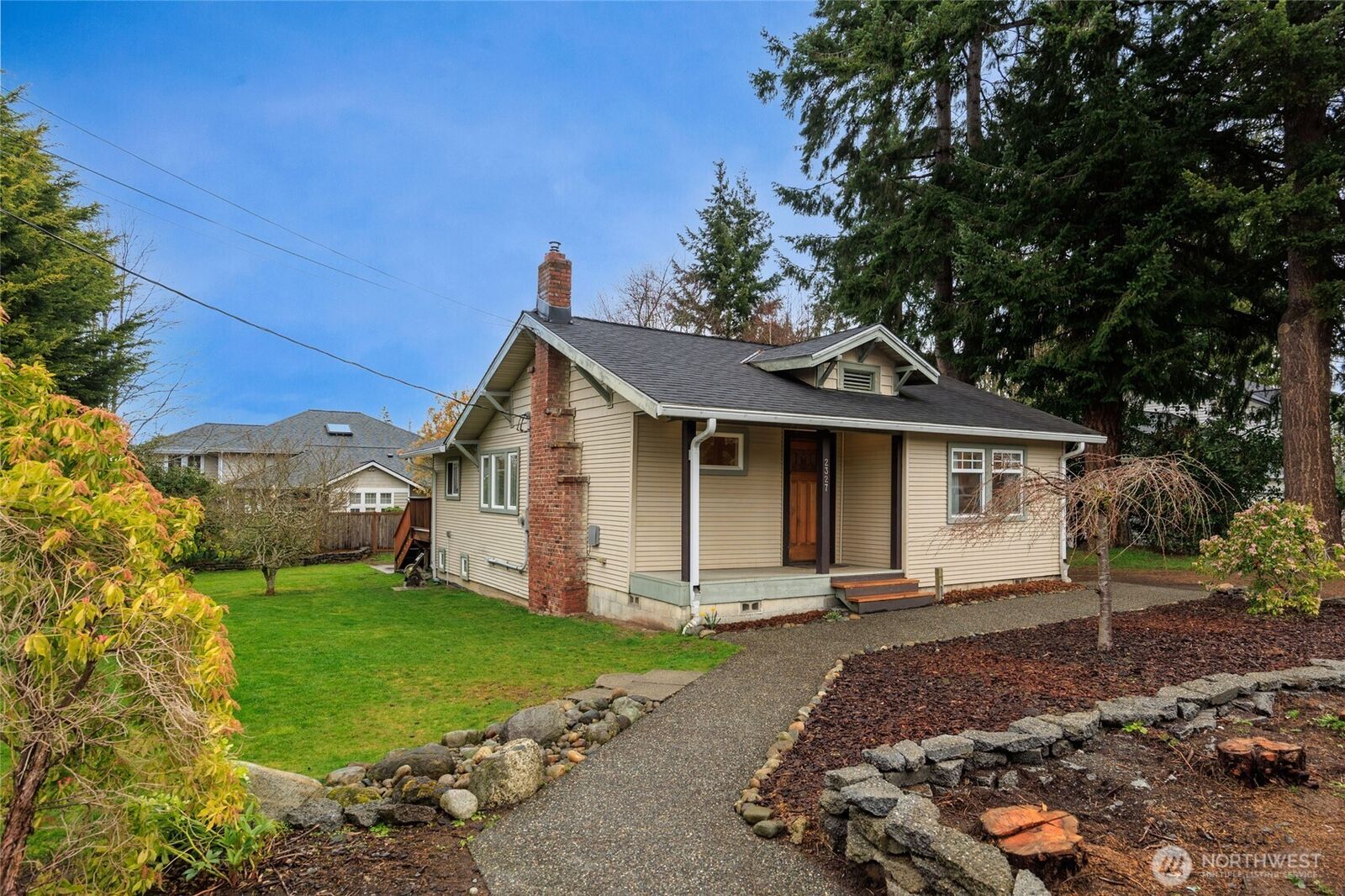 Property Photo: 2327 W Mukilteo Boulevard WA 98203