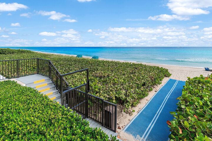 Property Photo: 3009 S Ocean Boulevard 404 FL 33487