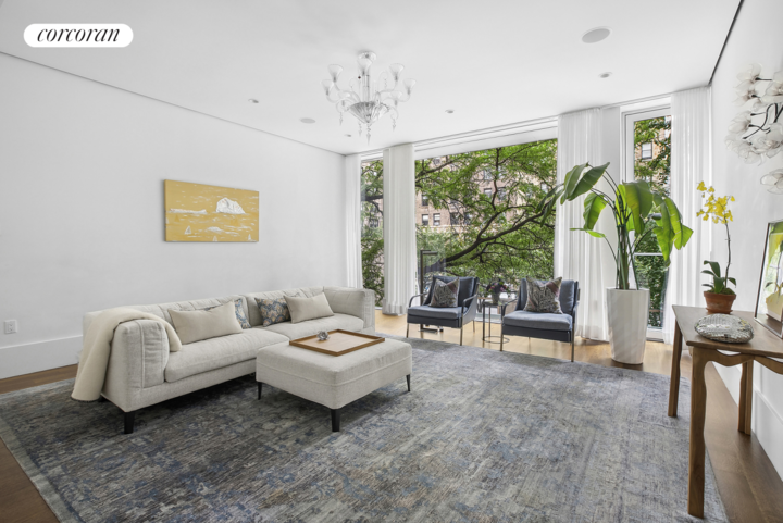 Property Photo:  949 Park Avenue Duplex  NY 10028 