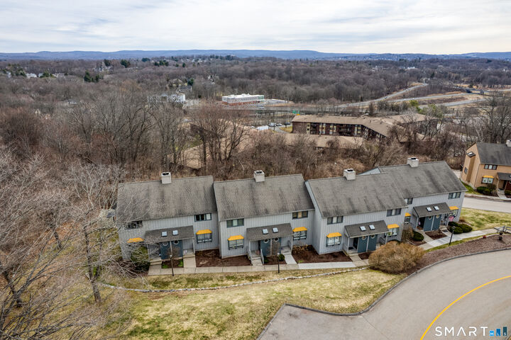 Property Photo:  180 Skyview Drive 180  CT 06416 