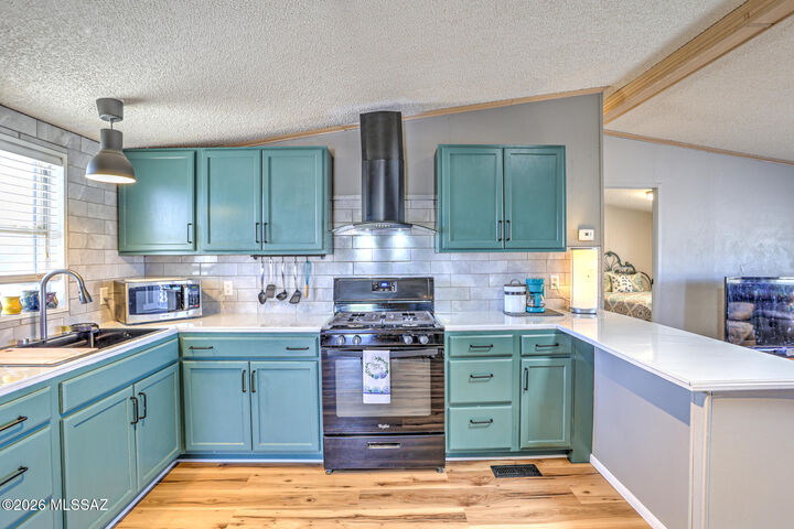 Property Photo:  16921 W Whitewing Way  AZ 85653 