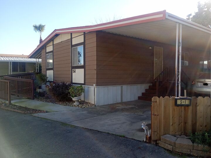 Property Photo:  2400 W Midvalley Avenue S1  CA 93277 
