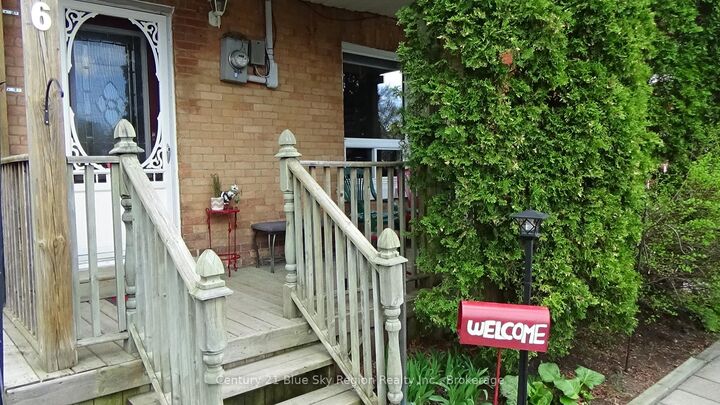 Property Photo:  176 Church Street  ON P2B 1H5 