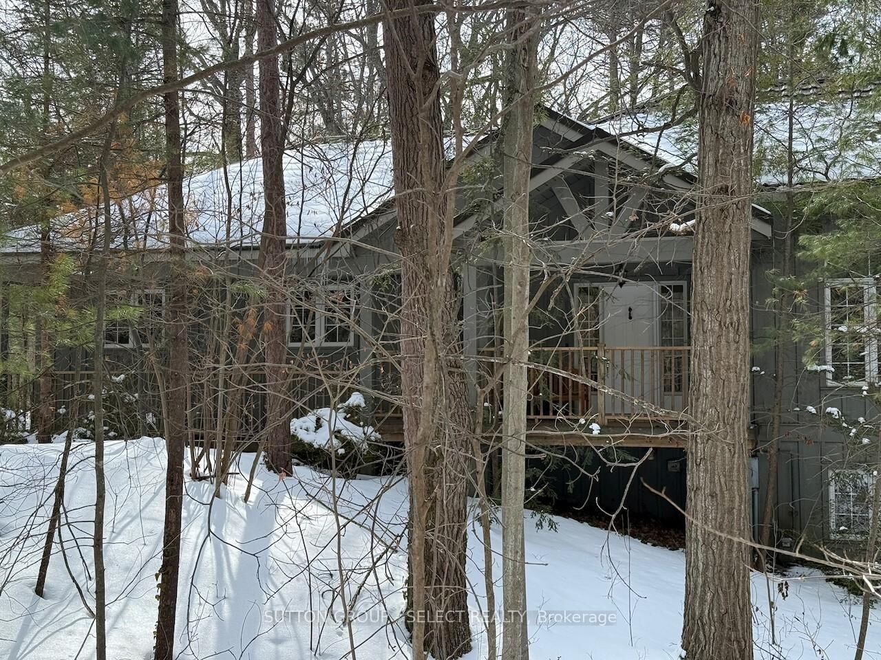 Property Photo: 10297 Dogwood Crescent ON N0M 1T0