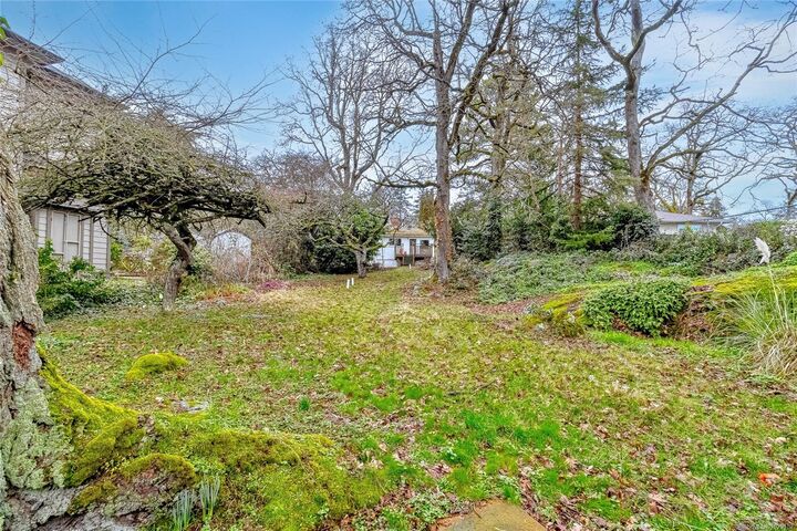 Lot N Burnside Rd W — photo 1