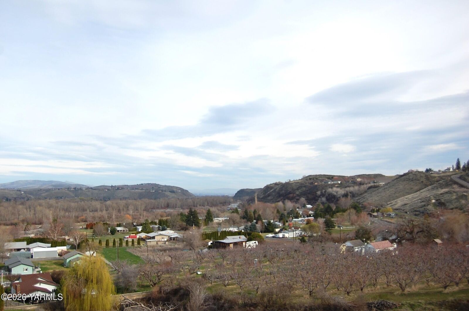 Property Photo:  Nka S Naches Rd  WA 98908 
