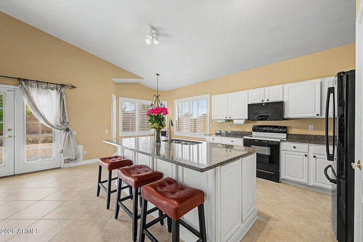 Property Photo:  16025 N 7th Drive  AZ 85023 