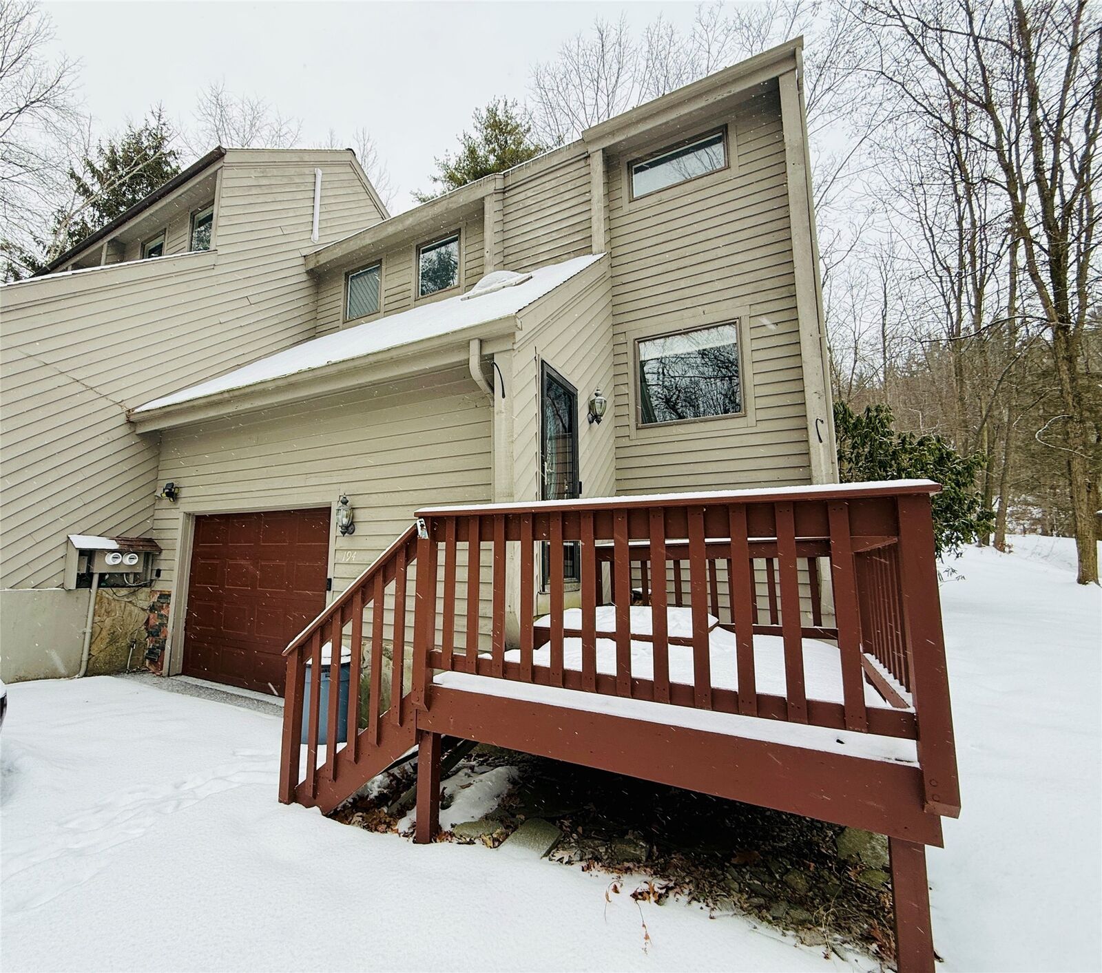 Property Photo:  194 Old Pennsylvania Avenue  NY 13903 