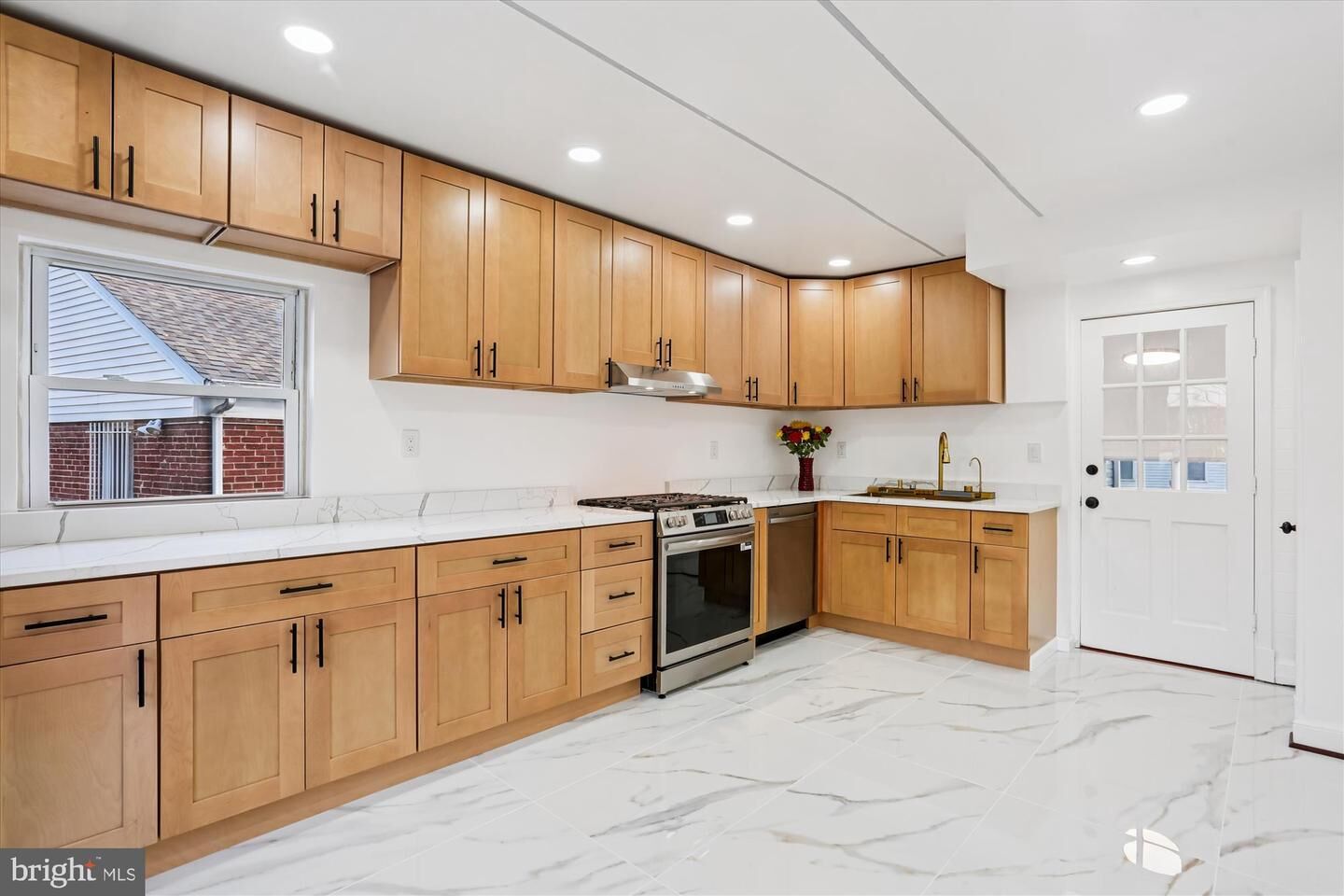 Property Photo:  717 Ludlow Street  MD 20912 