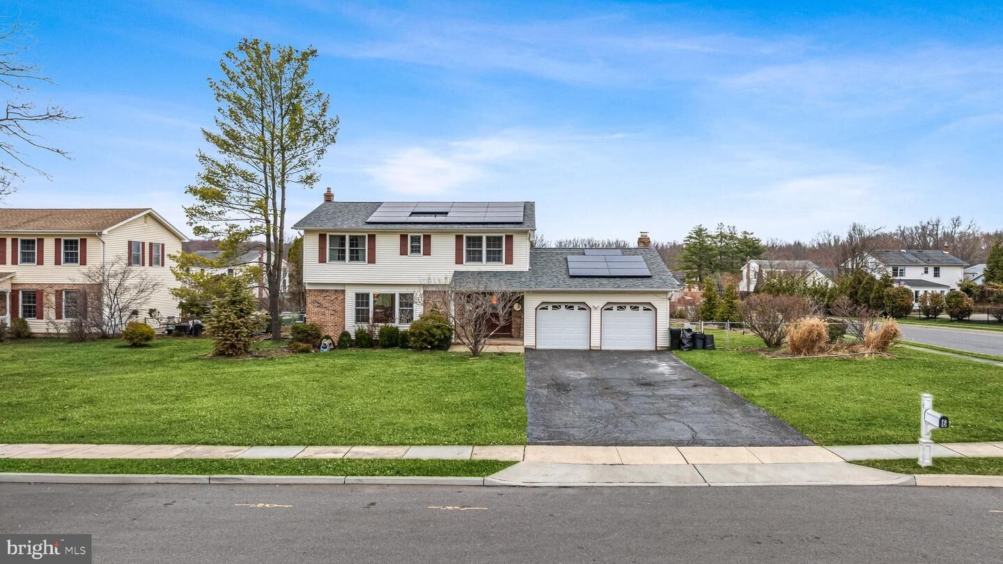 Property Photo:  6 Stafford Road  NJ 08852 