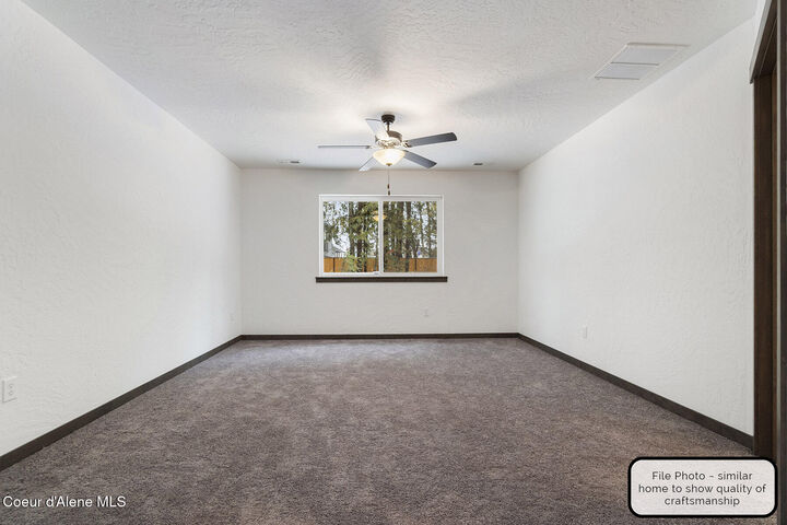 Property Photo: Lt 4 Blk 2 E Valley St S ID 83822