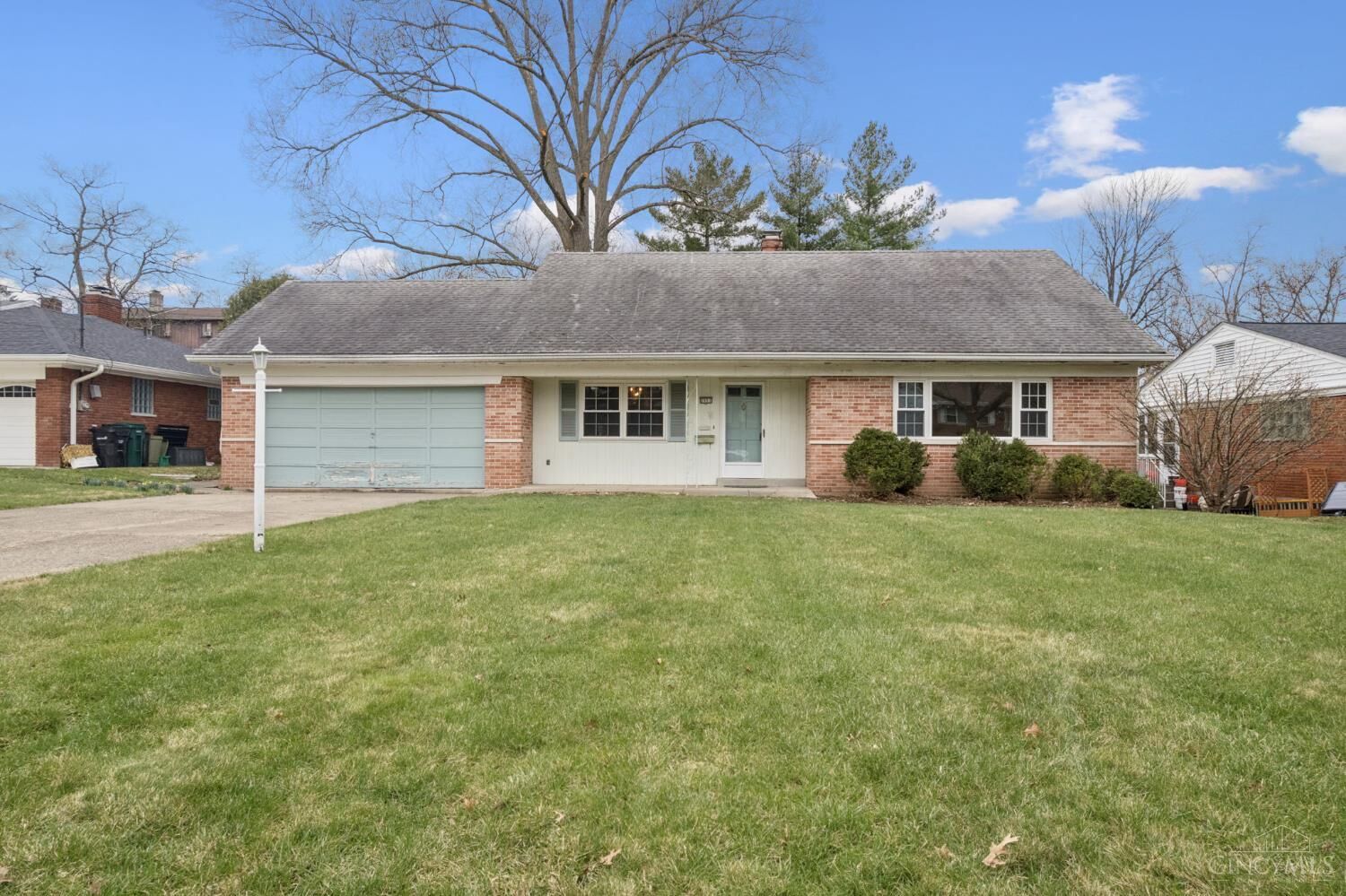 Property Photo: 2951 Blue Haven Terrace OH 45238