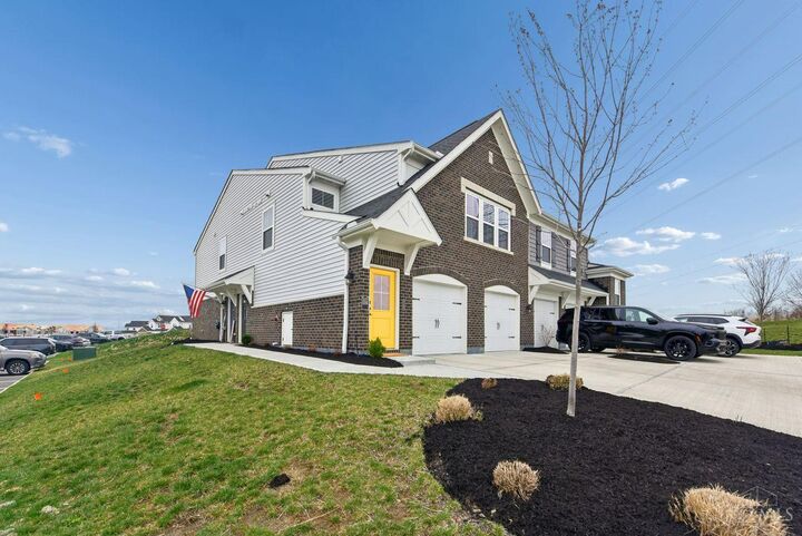 Property Photo:  5168 Hazeltine Lane  OH 45036 