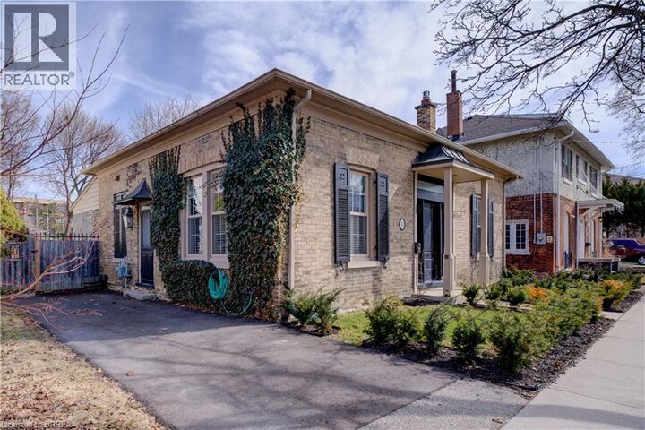 Property Photo:  53 William Street  ON N3T 3K6 